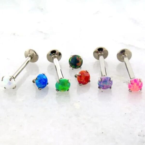 14g titanium labret w/ prong opal